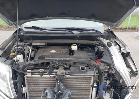 2014 Nissan Pathfinder Sl z USA, uszkodzony, nr VIN 5N1AR2MN0EC715471